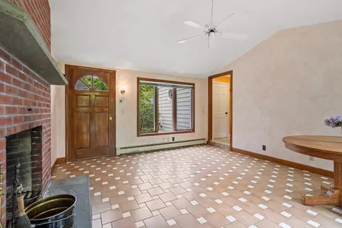 56 Trask St, Beverly, MA 01915 photo 13