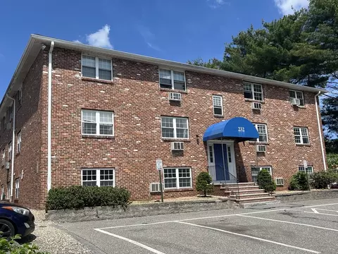 232 Low St #2, Newburyport, MA 01950