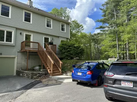 20 S Cove Rd #20, Hubbardston, MA 01452