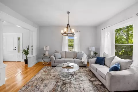 Living - 316 Main St, Dighton, MA 02715 photo 1 of 1