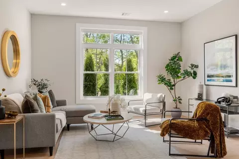 7 Cross St #103, Wilmington, MA 01887