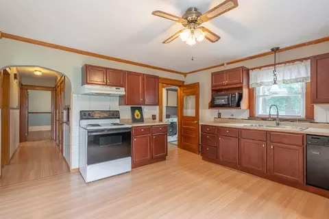 7 Prospect Ave, Dudley, MA 01571 photo 8
