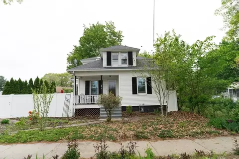 896 Berkshire Ave, Springfield, MA 01151