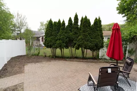 Exterior - 896 Berkshire Ave, Springfield, MA 01151 photo 4 of 6
