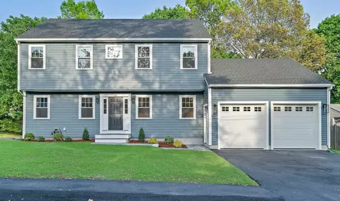 56 Lake St, Braintree, MA 02184