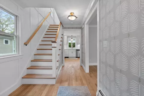 17 Melrose Ave, Needham, MA 02492 photo 3