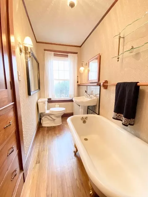 40 Castle Ave, Fairhaven, MA 02719 photo 13