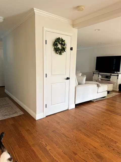 35 Lewiston St, Fall River, MA 02721 photo 8