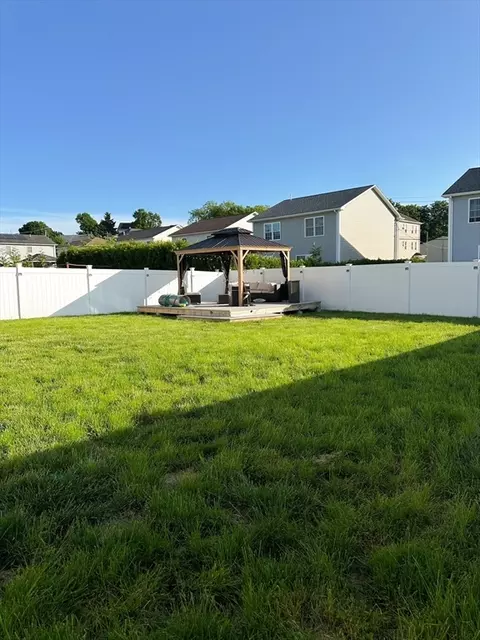 35 Lewiston St, Fall River, MA 02721 photo 23