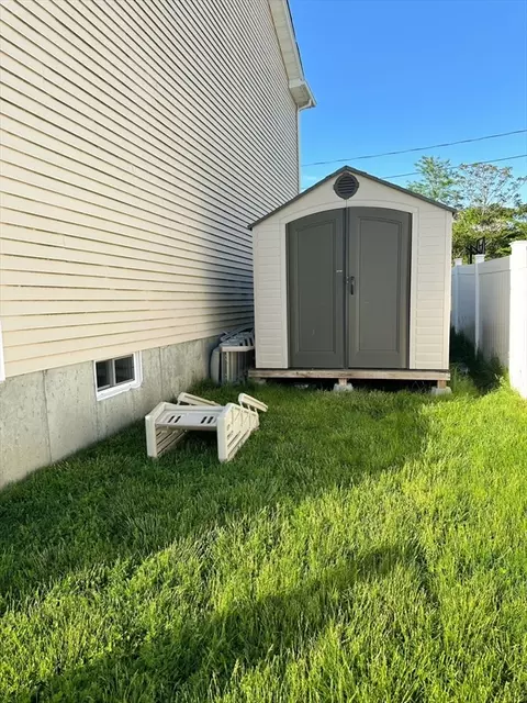 35 Lewiston St, Fall River, MA 02721 photo 24