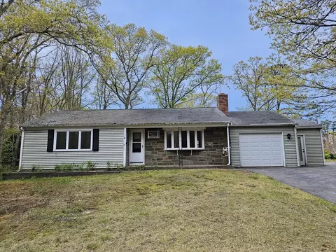 61 Coolidge Rd, Yarmouth, MA 02673