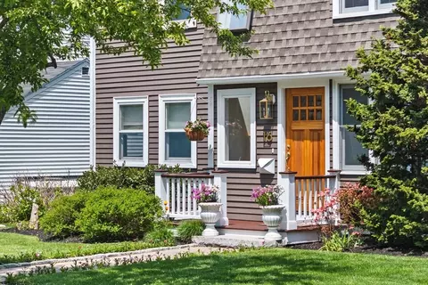 16 May St, Marblehead, MA 01945 photo 4