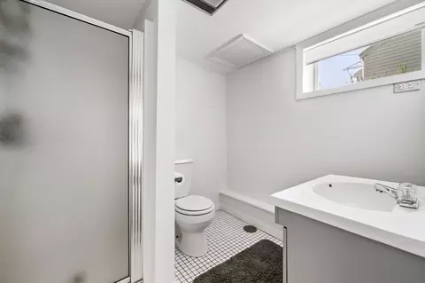 16 May St, Marblehead, MA 01945 photo 32