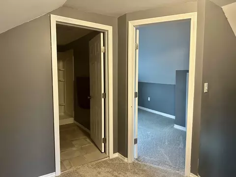 Entry Way - 29 Aspen St, Ware, MA 01082 photo 3 of 4