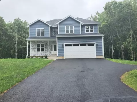 749 West St, Ludlow, MA 01056