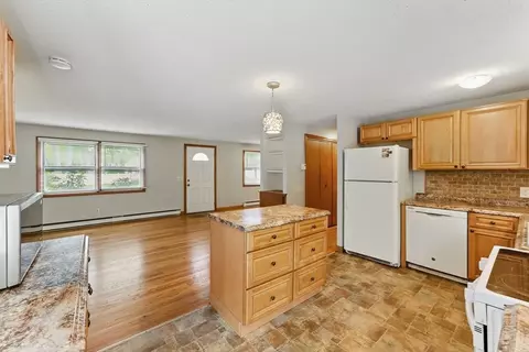 215 Pine Acre Rd, Springfield, MA 01129 photo 7