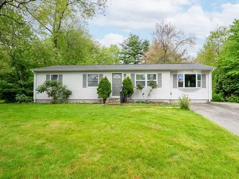 215 Pine Acre Rd, Springfield, MA 01129 photo 2