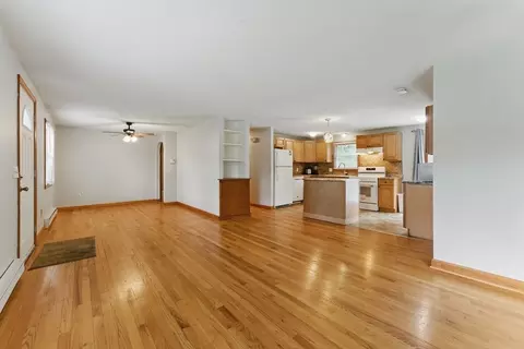 215 Pine Acre Rd, Springfield, MA 01129 photo 9