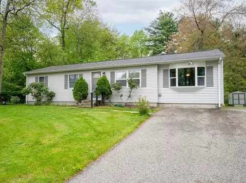 215 Pine Acre Rd, Springfield, MA 01129 photo 3