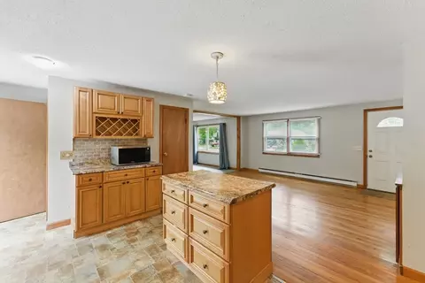 215 Pine Acre Rd, Springfield, MA 01129 photo 6