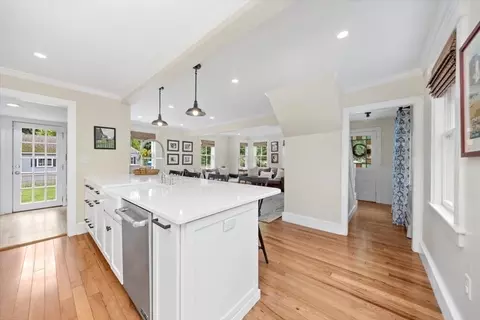 22 High St, Hingham, MA 02043 photo 7