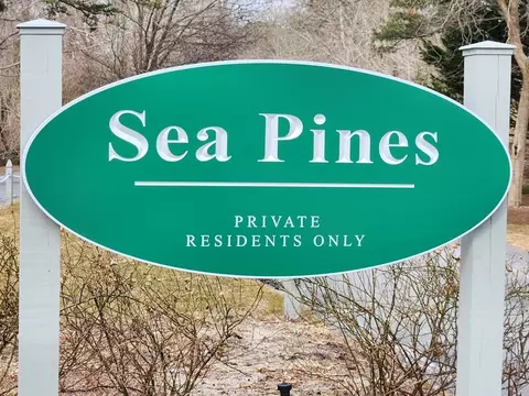 11 Overlook Ln #11, Brewster, MA 02631