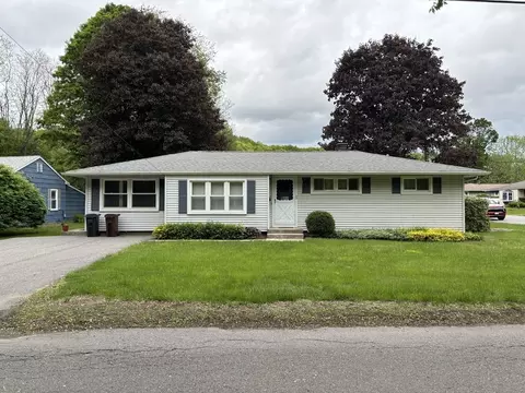 53 Burnett St, Auburn, MA 01501
