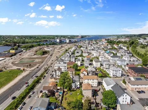 95 Ballard St, Fall River, MA 02721 photo 8