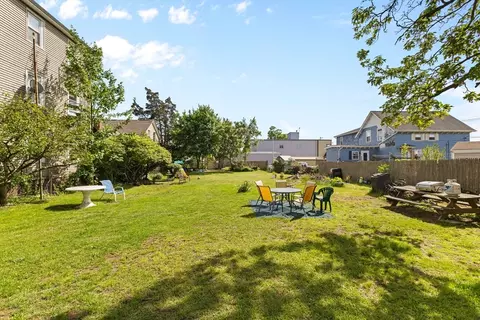 95 Ballard St, Fall River, MA 02721 photo 34