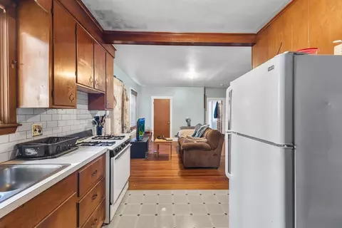 95 Ballard St, Fall River, MA 02721 photo 15