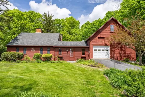 9 Eaton St, Gardner, MA 01440