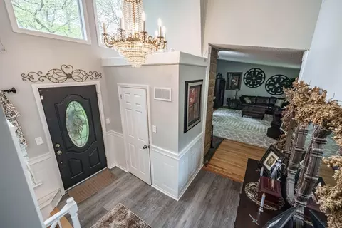 Entry Way - 27 Overlook Dr, Springfield, MA 01118 photo 2 of 2