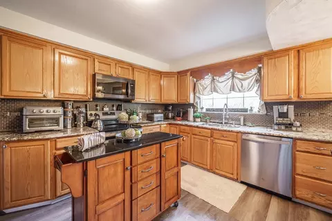 Kitchen - 27 Overlook Dr, Springfield, MA 01118 photo 3 of 3