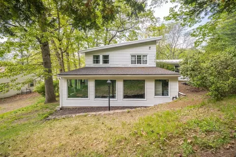 Exterior - 27 Overlook Dr, Springfield, MA 01118 photo 7 of 9