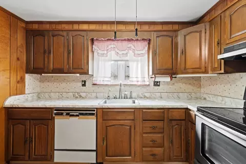 365-367 Ames St, Fall River, MA 02721 photo 35