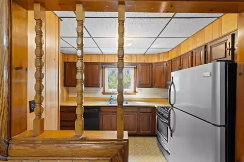 365-367 Ames St, Fall River, MA 02721 photo 7