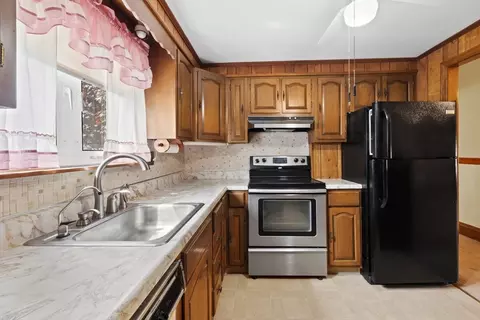 365-367 Ames St, Fall River, MA 02721 photo 34