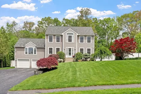 35 Beverly Hill Dr, Shrewsbury, MA 01545