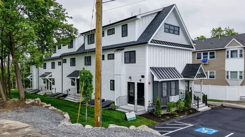 1514 Gorham St #2, Lowell, MA 01852