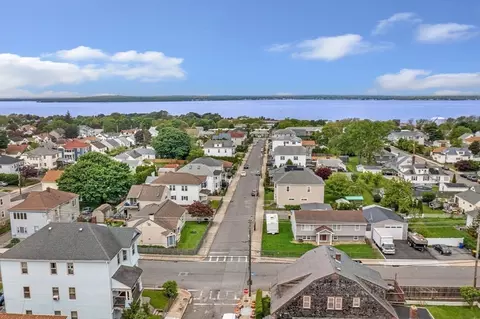 709 Hicks St, Fall River, MA 02724 photo 9