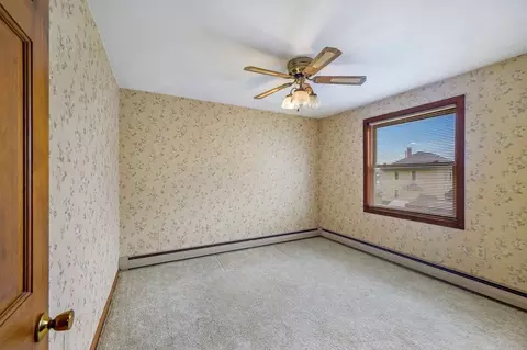709 Hicks St, Fall River, MA 02724 photo 17