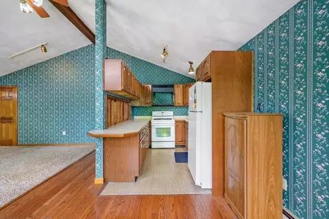 709 Hicks St, Fall River, MA 02724 photo 12