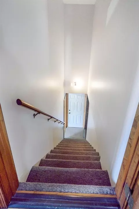 709 Hicks St, Fall River, MA 02724 photo 19