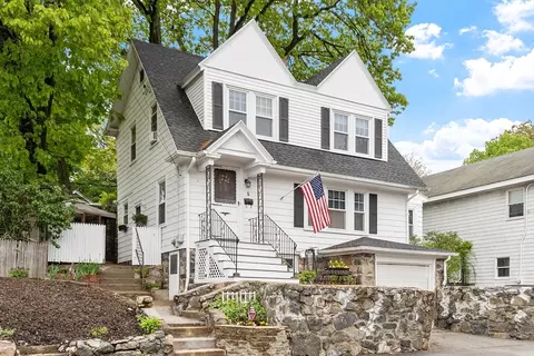 8 Manning Rd, Lynn, MA 01902