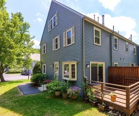 10 Oak Ridge Dr #6, Maynard, MA 01754 photo 2