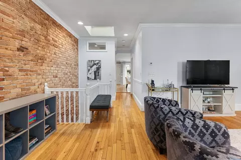 9-11 Linley Ter #2, Boston, MA 02127