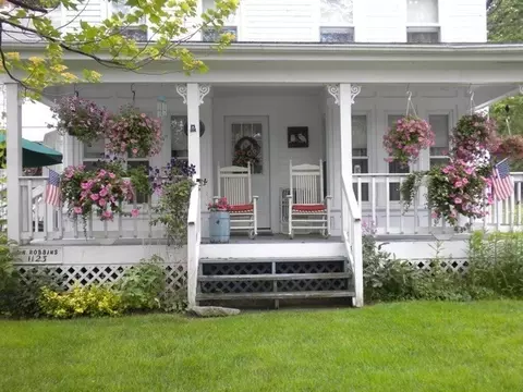 1123 East St, Ludlow, MA 01056