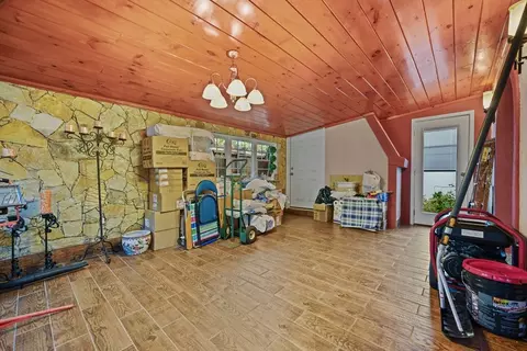 493 Peckham St, Fall River, MA 02721 photo 33