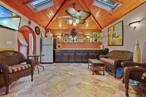 493 Peckham St, Fall River, MA 02721 photo 35