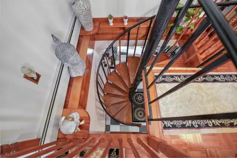 493 Peckham St, Fall River, MA 02721 photo 10